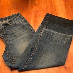 ⚠️Last Chance⚠️💥3 for $15💥 Crop Jeans